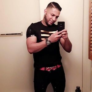 Meet your Posher, Roberto